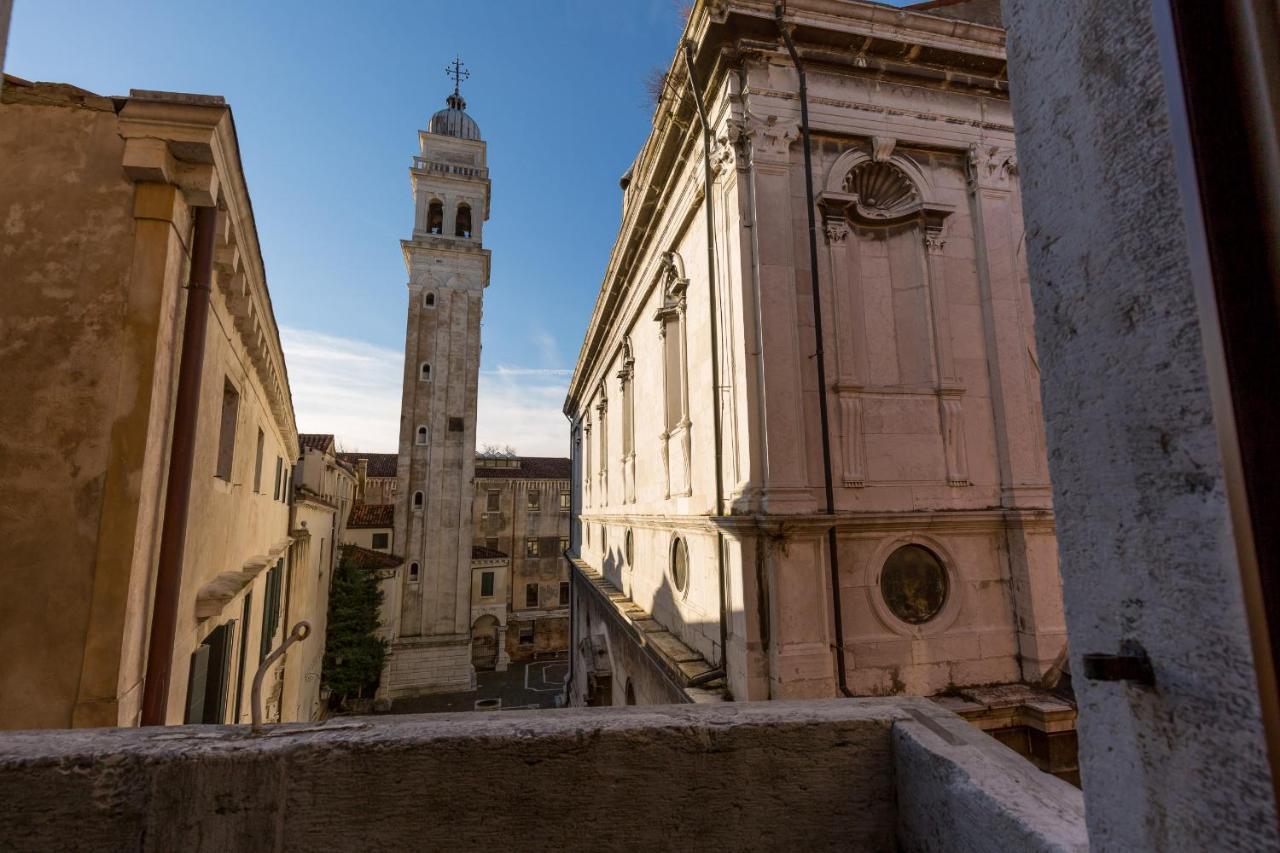 Liassidi Wellness Suites Veneza Exterior foto
