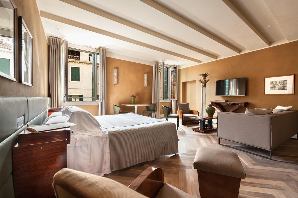 Liassidi Wellness Suites Veneza Quarto foto